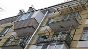 Остекление П-образного балкона с выносом подоконника на пятом этаже - фото 2